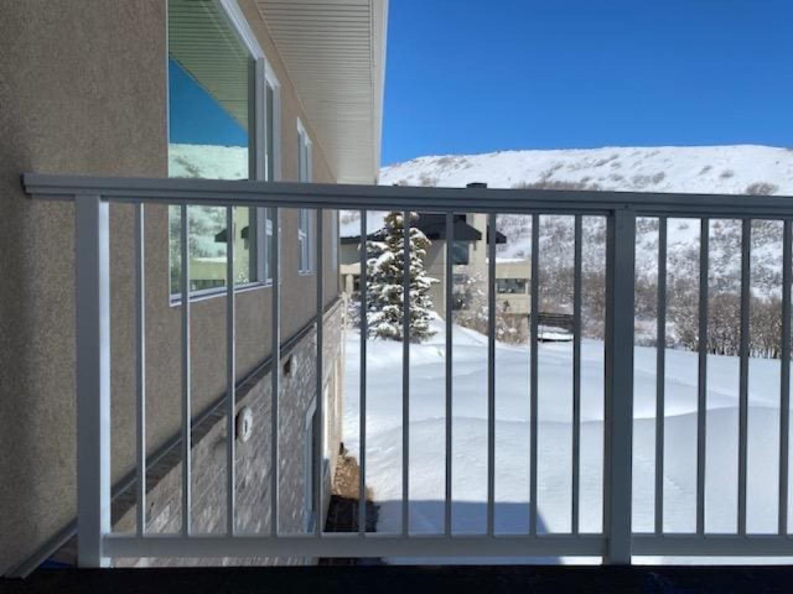 Why Winter Is a Smart Time to Build a Deck in Utah